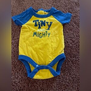 ‼️Mix and Match 3 items for $5‼️ Cat & Jack Newborn short sleeve onesie